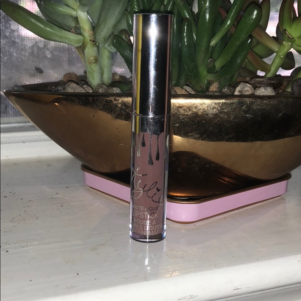 Kylie mini matte liquid lipstick
